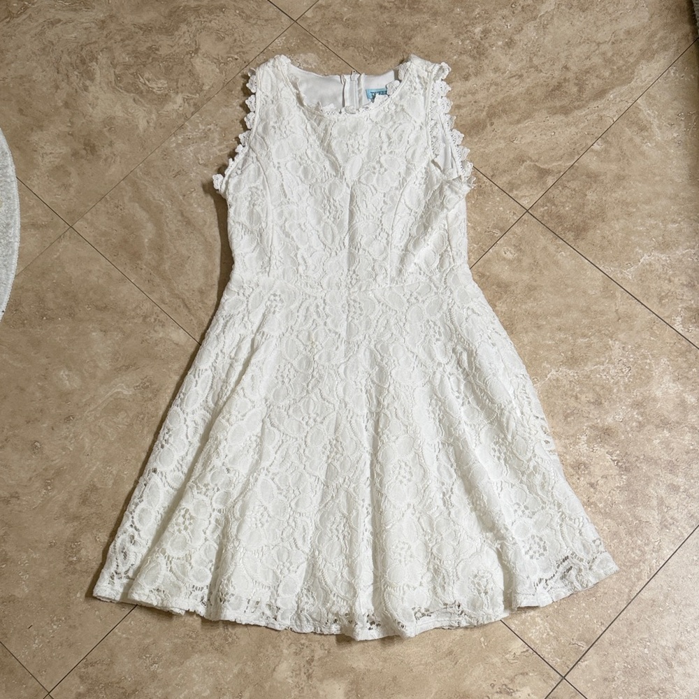 Girls/teen white lace dress